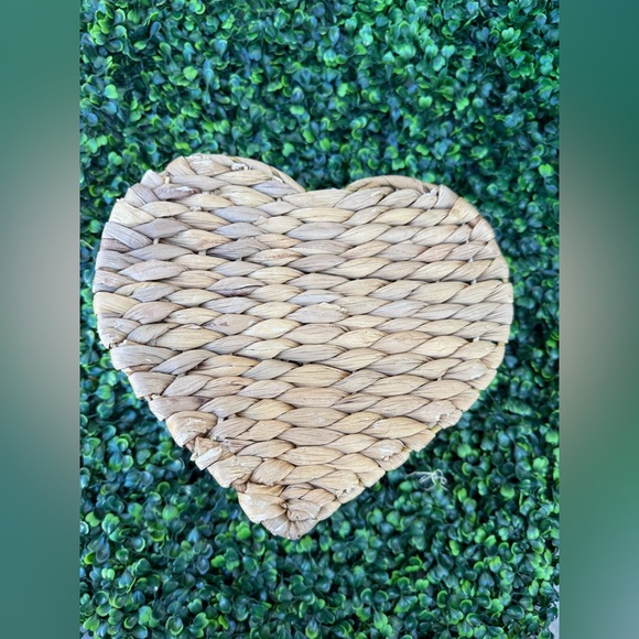 Heart Energy Gift Set | Amethyst, Rose Quartz, Labradorite & Botanicals - Picture 13 of 14